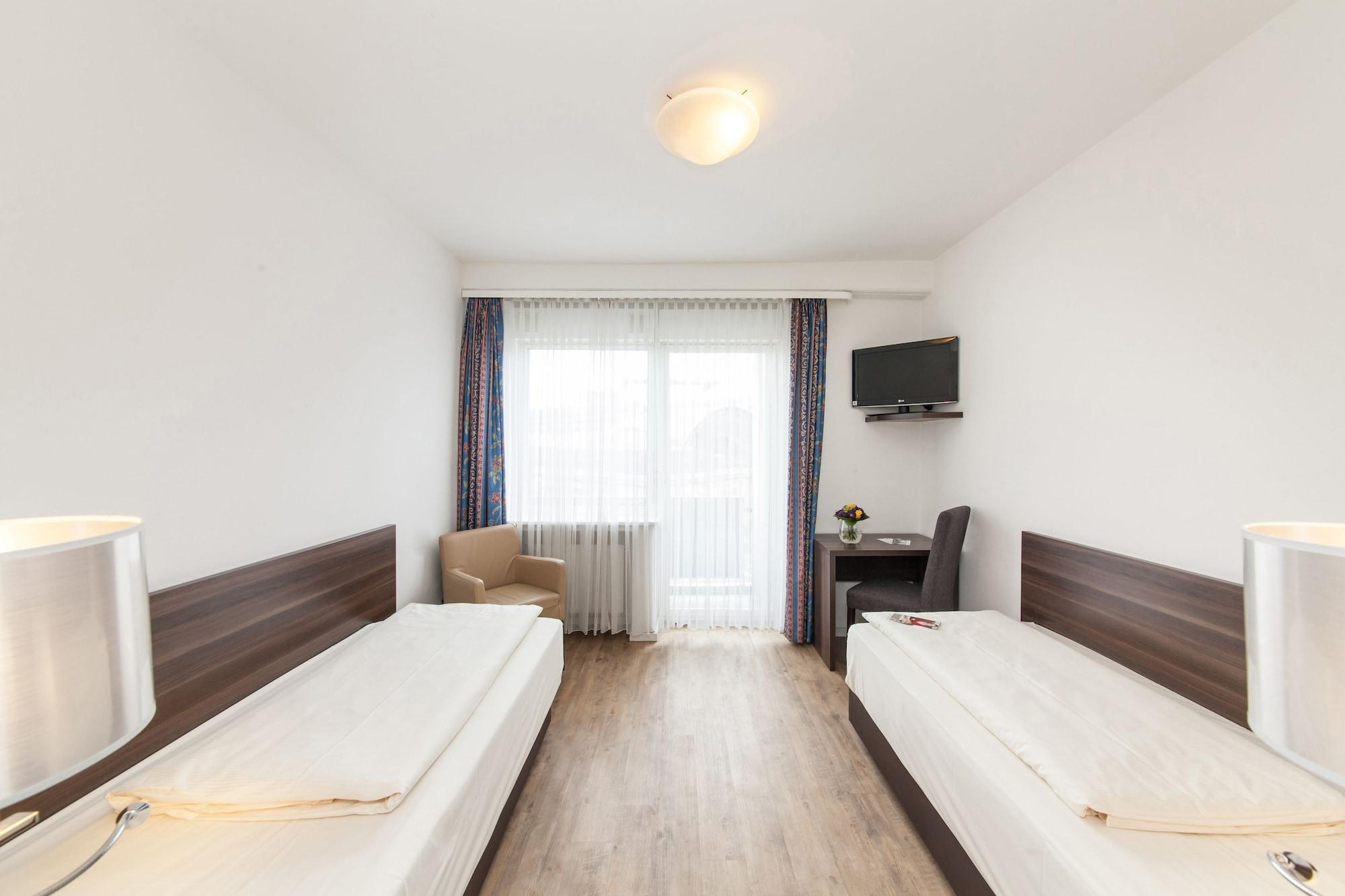 Continental Frankfurt 3*